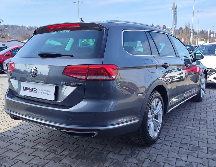 Volkswagen Passat Kombi 2,0 l 176 kw