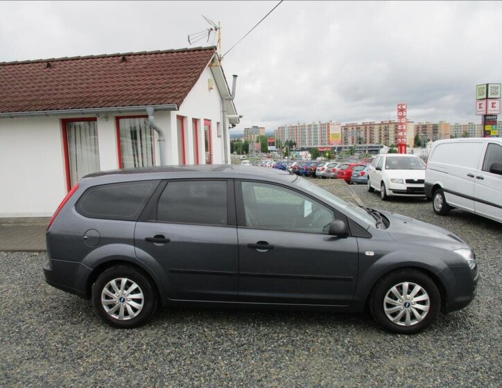 Ford Focus Kombi 1,6 l 74 kw