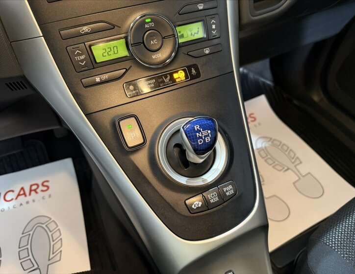 Toyota Auris Hatchback 1,8 l 73 kw