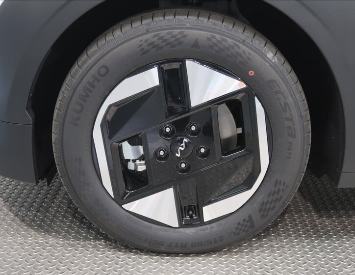 KIA EV3 SUV / Terénní 0,0 150 kw