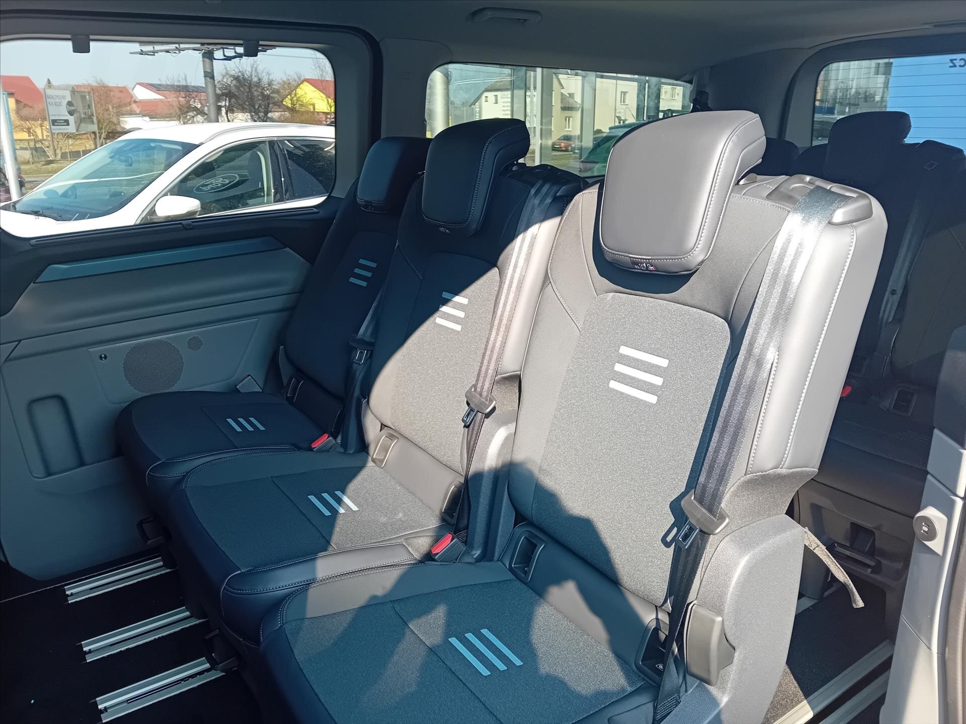 Ford Tourneo Custom Kombi 2,0 l 125 kw