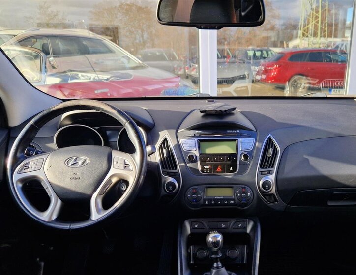 Hyundai ix35 SUV / Terénní 1,6 l 99 kw