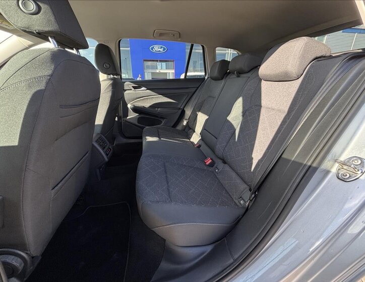 Volkswagen Golf Kombi 1,5 l 110 kw