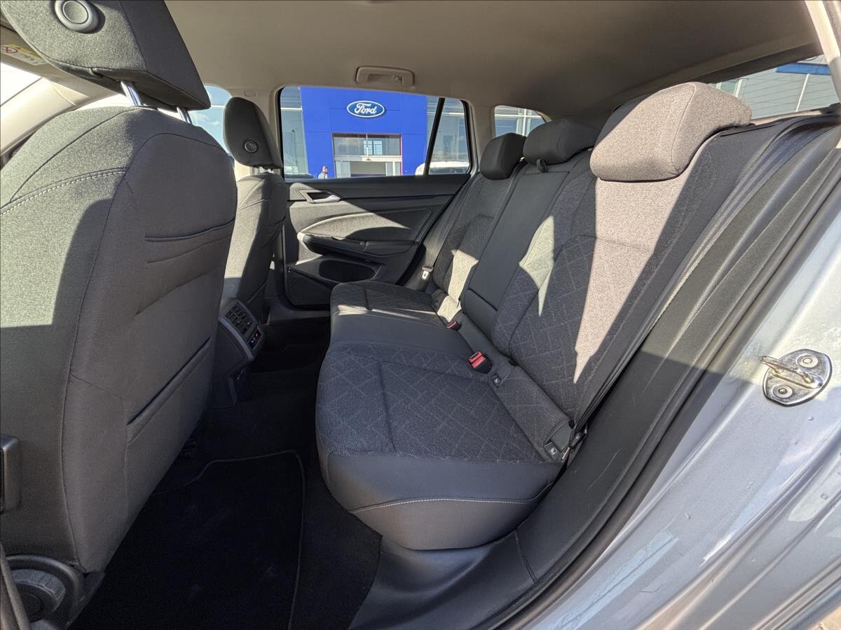 Volkswagen Golf Kombi 1,5 l 110 kw