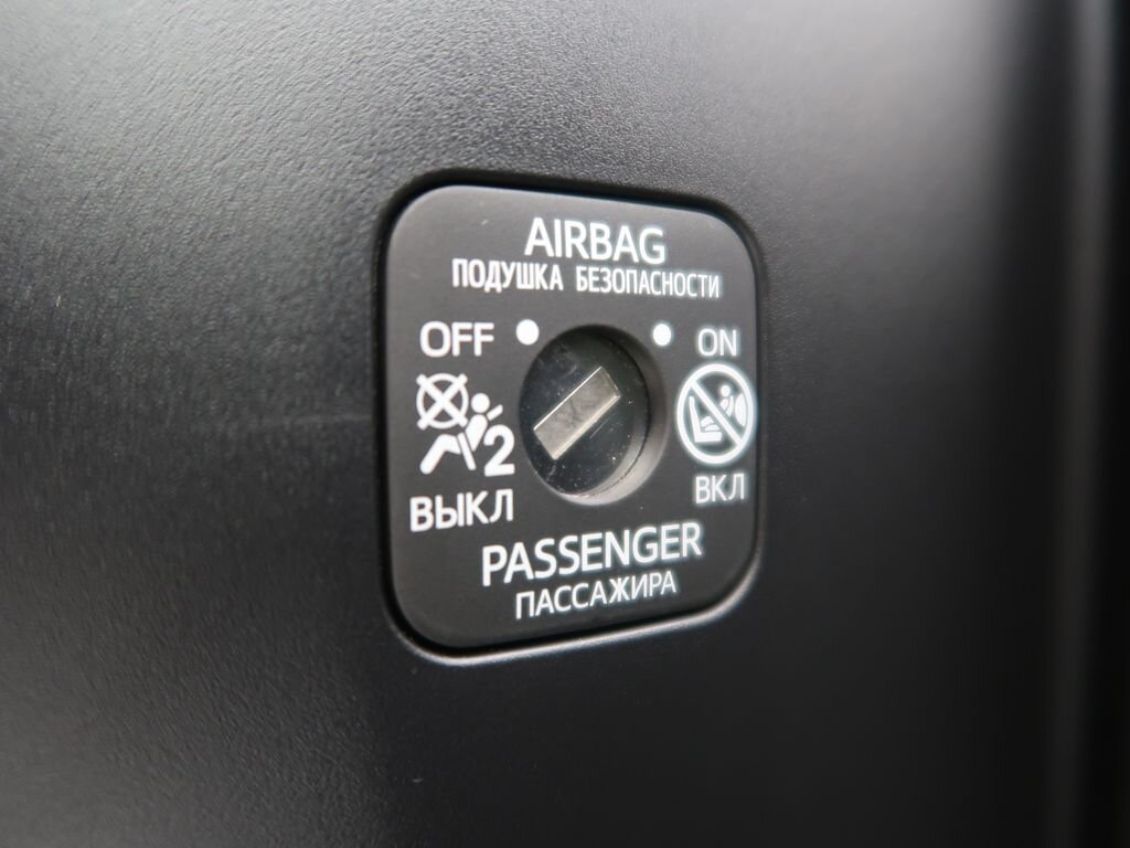 Toyota RAV4 SUV 2,5 l 131 kw