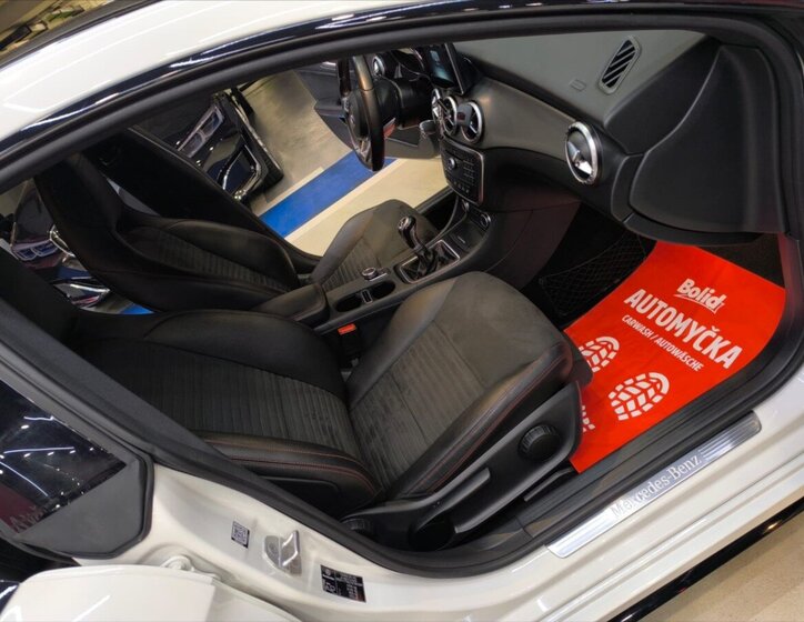 Mercedes-Benz CLA 19