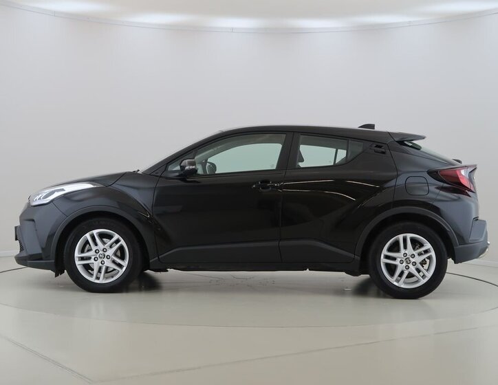 Toyota C-HR 8