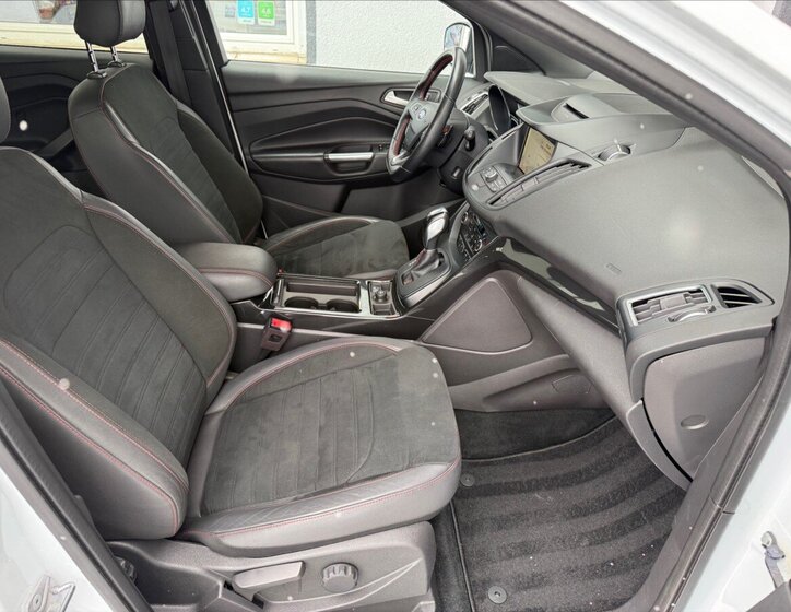 Ford Kuga SUV / Terénní 2,0 l 132 kw