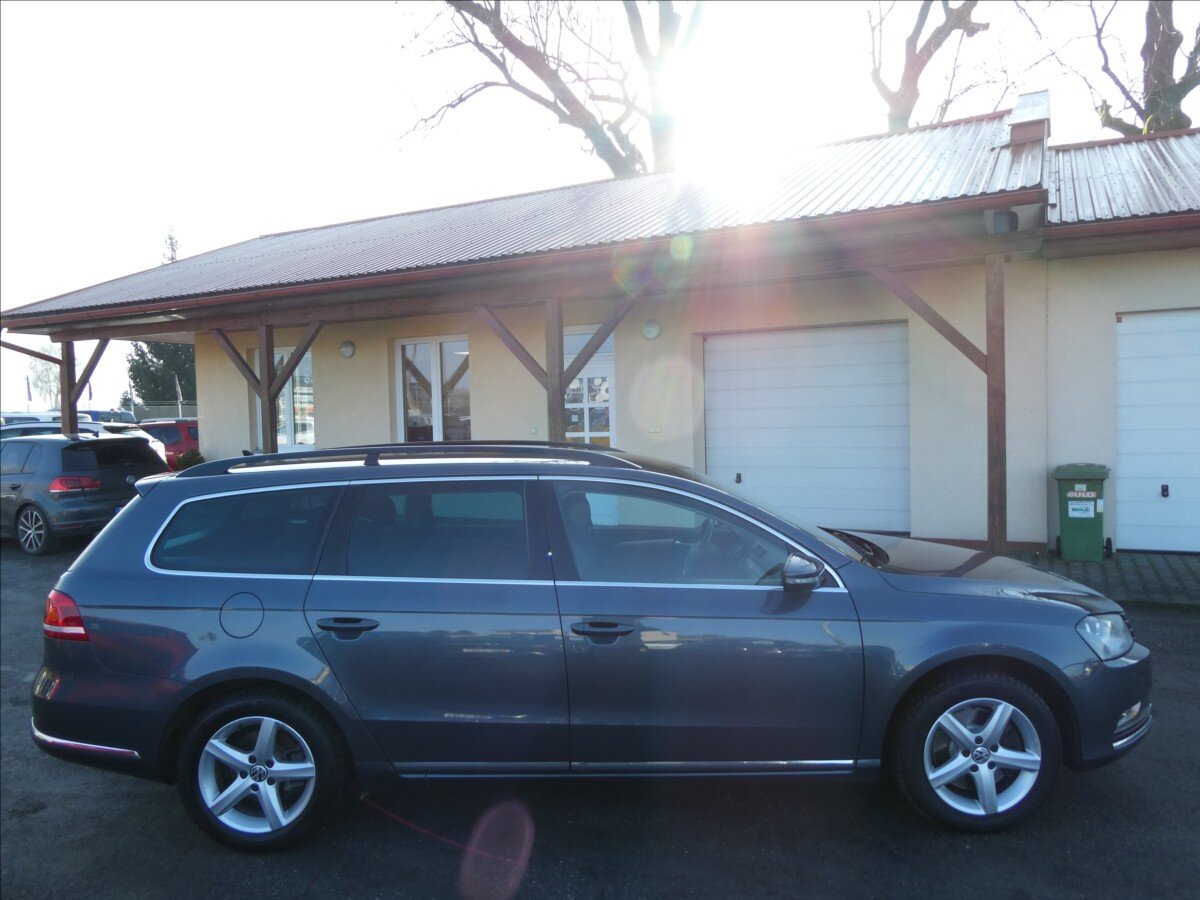 Volkswagen Passat Kombi 1,4 l 90 kw