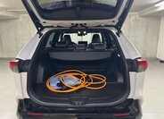 Toyota RAV4 SUV 2,5 l 228 kw