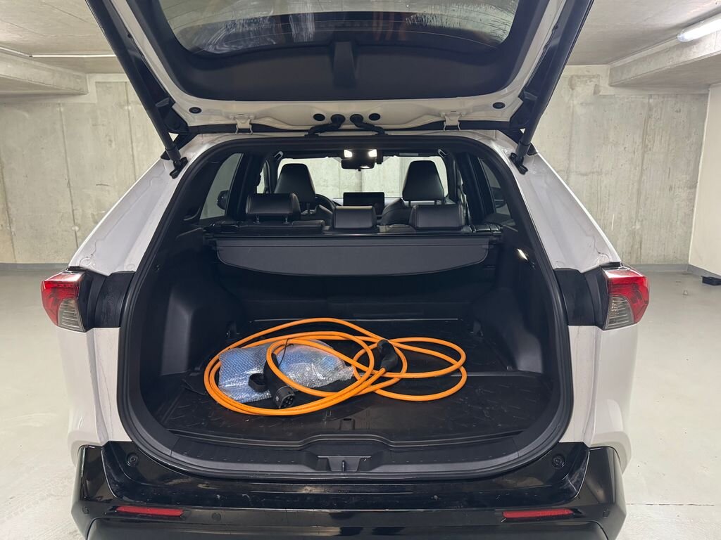 Toyota RAV4 SUV 2,5 l 228 kw