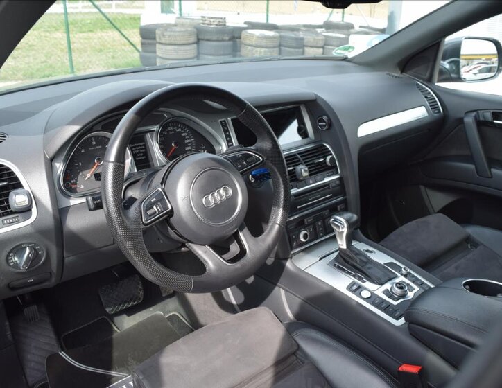 Audi Q7 SUV / Terénní 3,0 l 180 kw