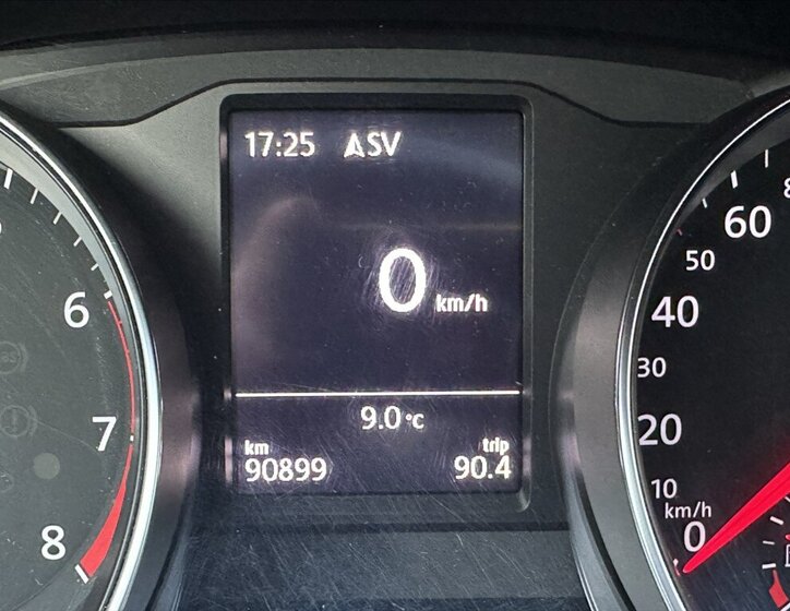 Volkswagen Passat Kombi 1,4 l 110 kw