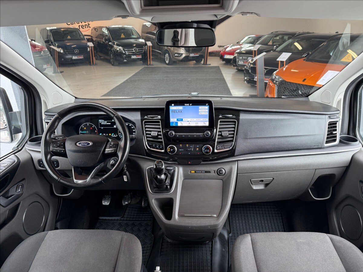 Ford Tourneo Custom MPV 2,0 l 96 kw