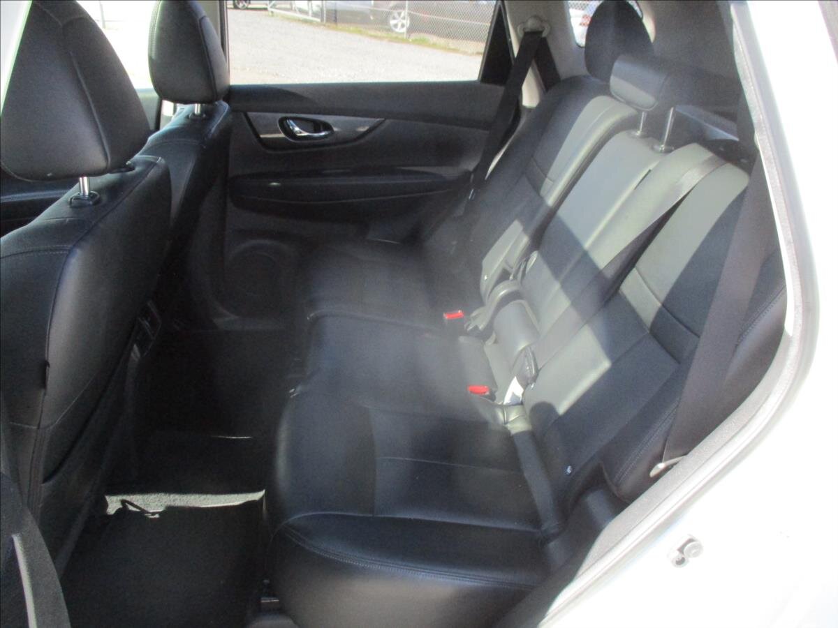 Nissan X-Trail SUV 1,6 l 96 kw