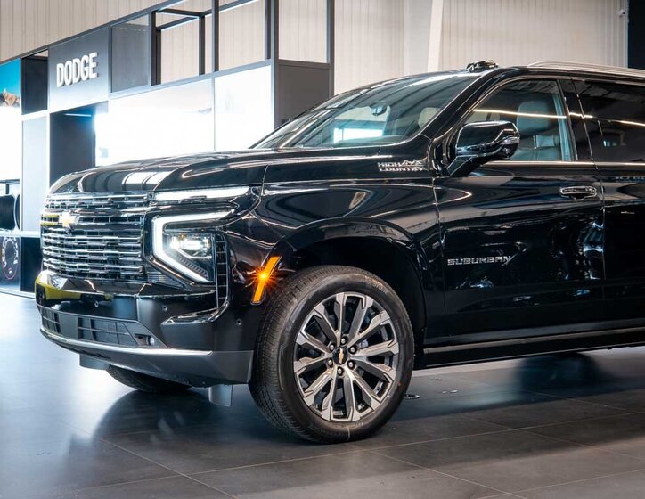 Chevrolet Suburban SUV 6,2 l 313 kw