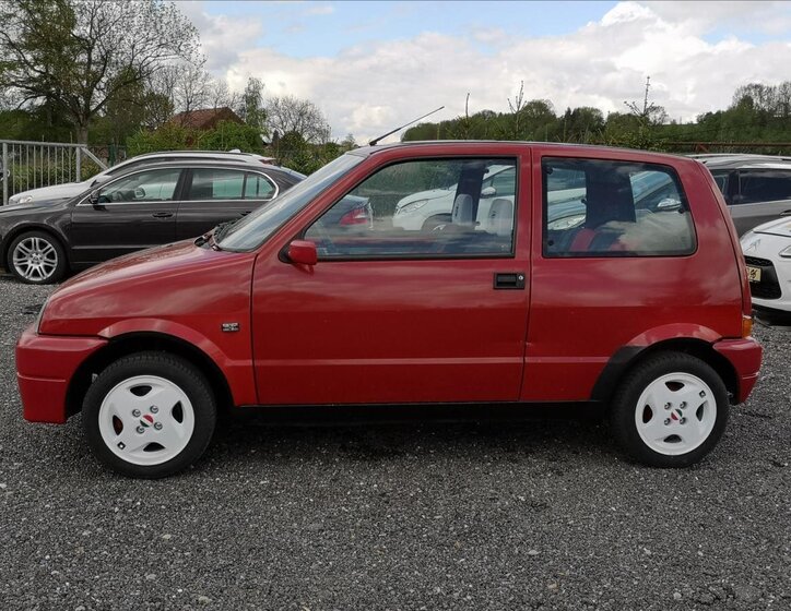 Fiat Cinquecento Hatchback 899,0 29 kw