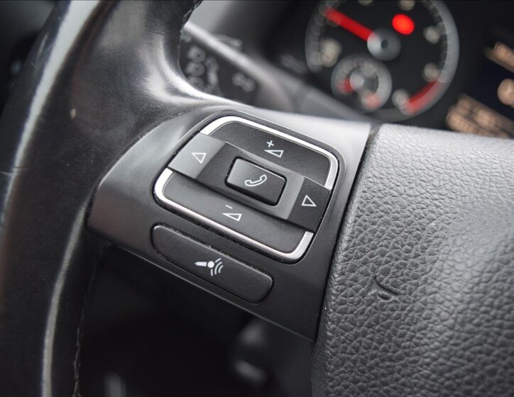 Volkswagen Golf Kombi 1,6 l 77 kw