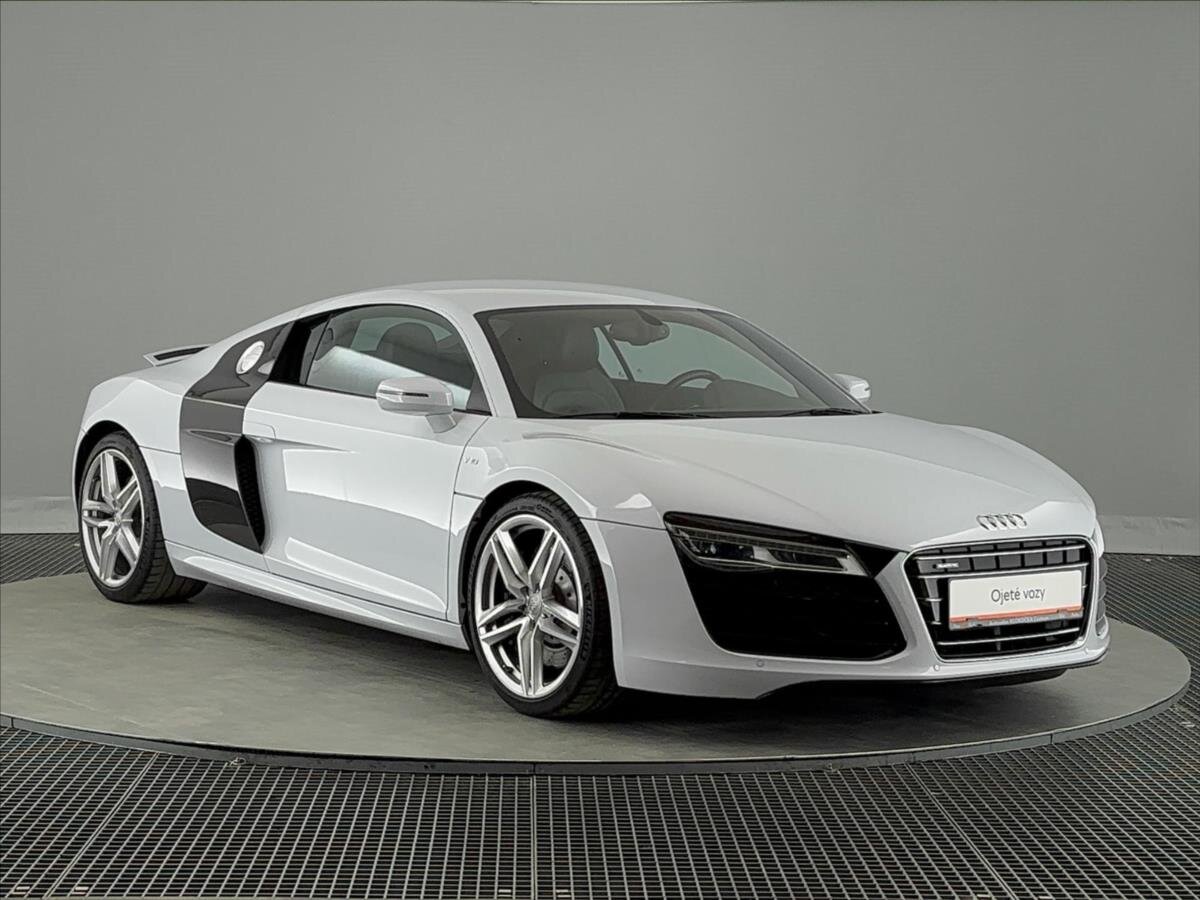 Audi R8 Kupé 5,2 l 386 kw