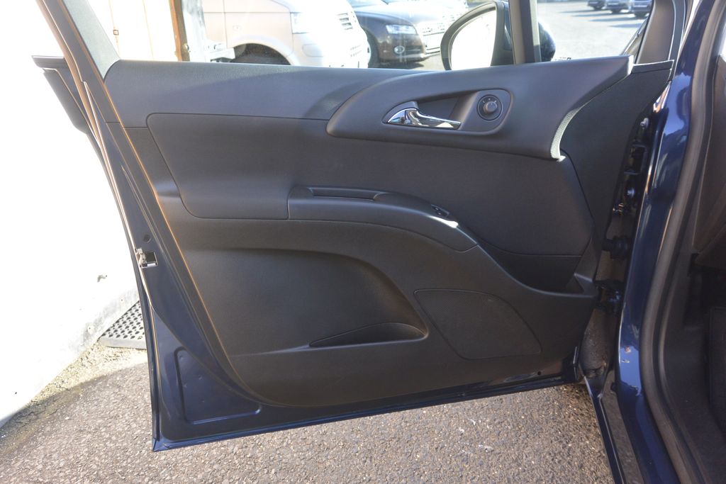 Opel Meriva MPV 1,7 l 96 kw