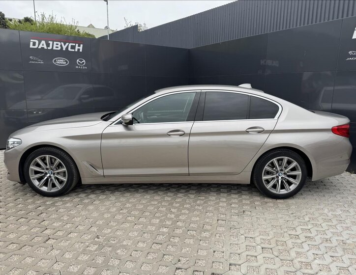 BMW Řada 5 Sedan / Limuzína 2,0 l 185 kw