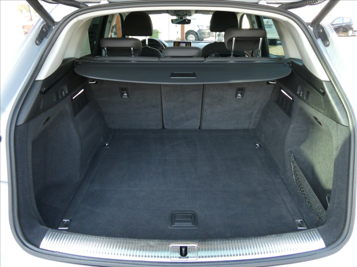 Audi Q5 SUV / Terénní 2,0 l 120 kw