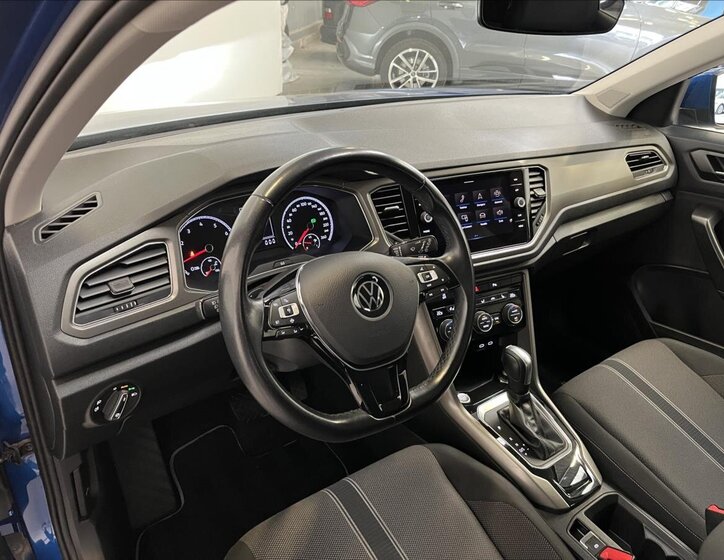 Volkswagen T-Roc SUV 1,5 l 110 kw