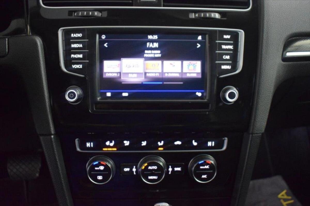 Volkswagen Golf Kombi 2,0 l 110 kw