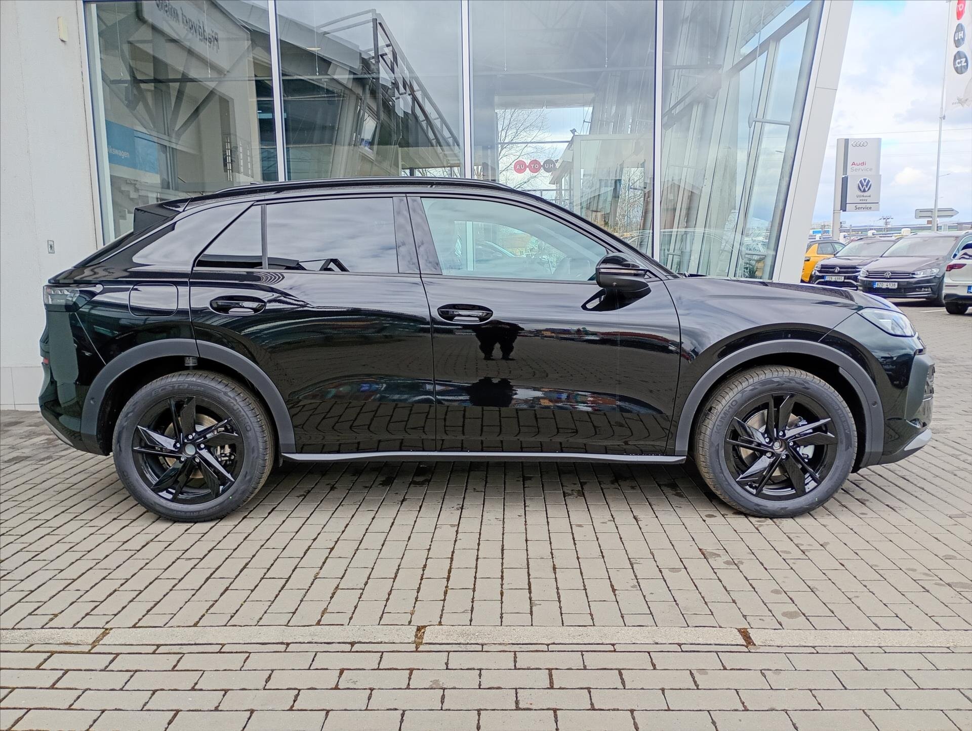 Volkswagen T-Roc SUV / Terénní 1,5 l 110 kw