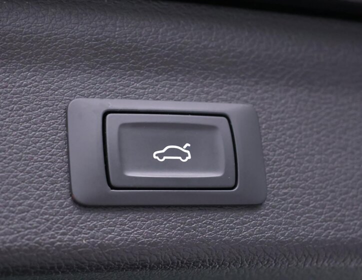 Audi Q3 SUV 2,0 l 140 kw