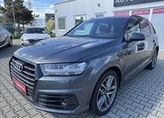 Audi Q7 1