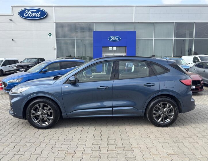 Ford Kuga SUV / Terénní 1,5 l 110 kw