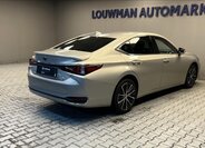 Lexus ES 300h Sedan 2,5 l 160 kw