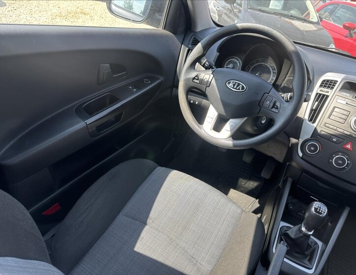 KIA Ceed 23