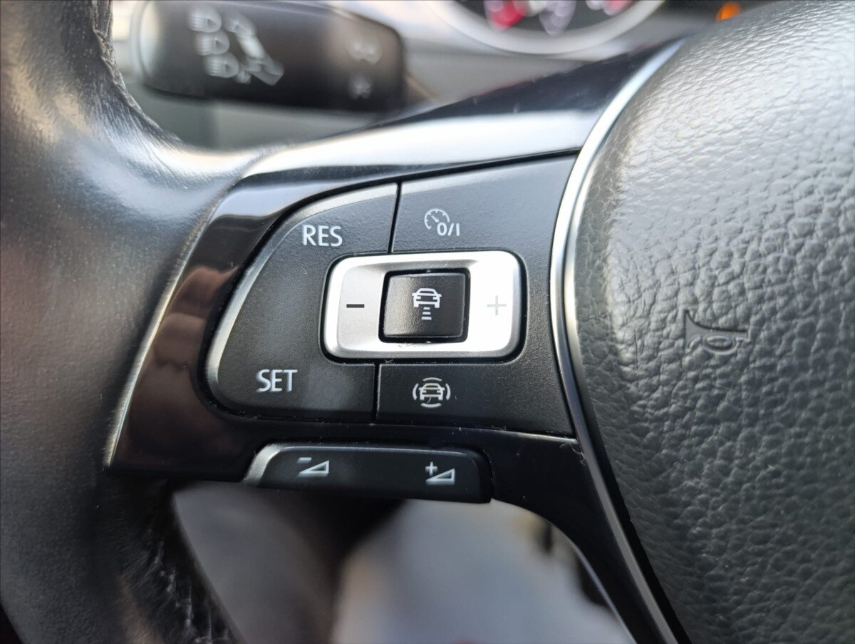 Volkswagen Golf Hatchback 1,5 l 96 kw