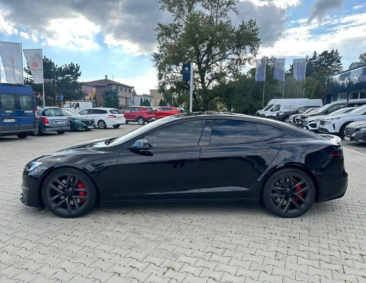 Tesla Model S Sedan / Limuzína 0,0 760 kw