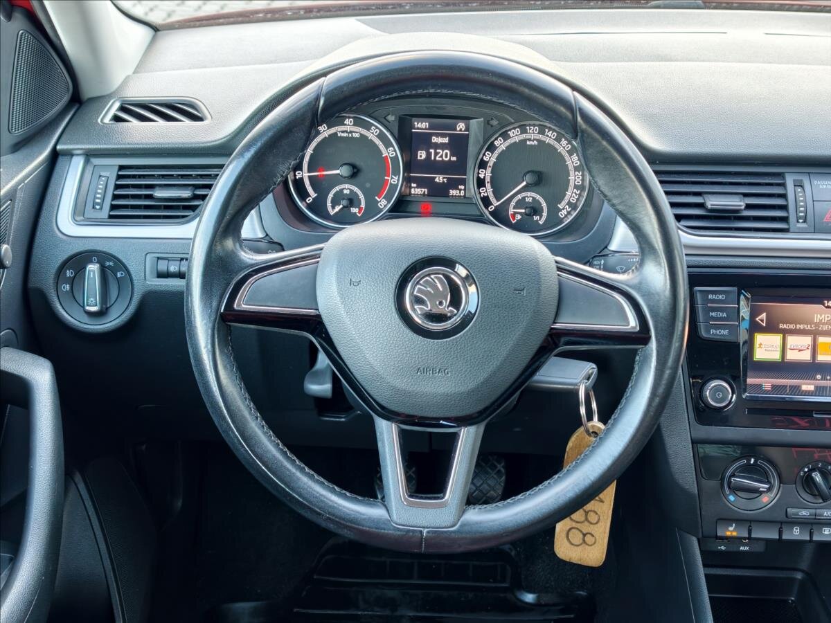 Škoda Rapid Hatchback 999,0 70 kw