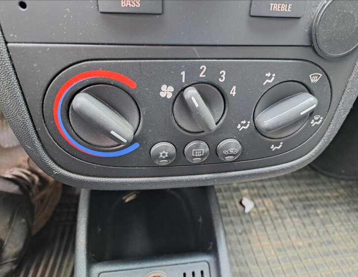 Opel Combo Skříň 1,2 l 55 kw