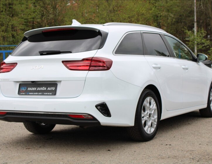 KIA Ceed Kombi 1,5 l 117 kw