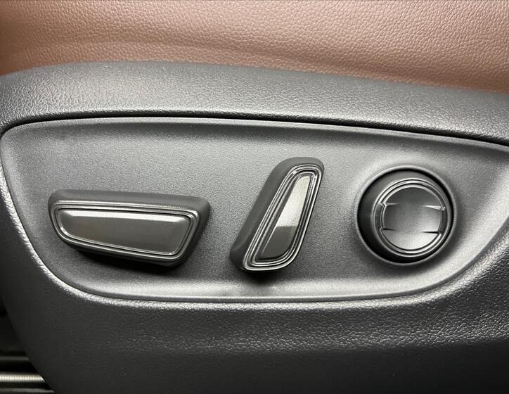 Toyota Land Cruiser 27