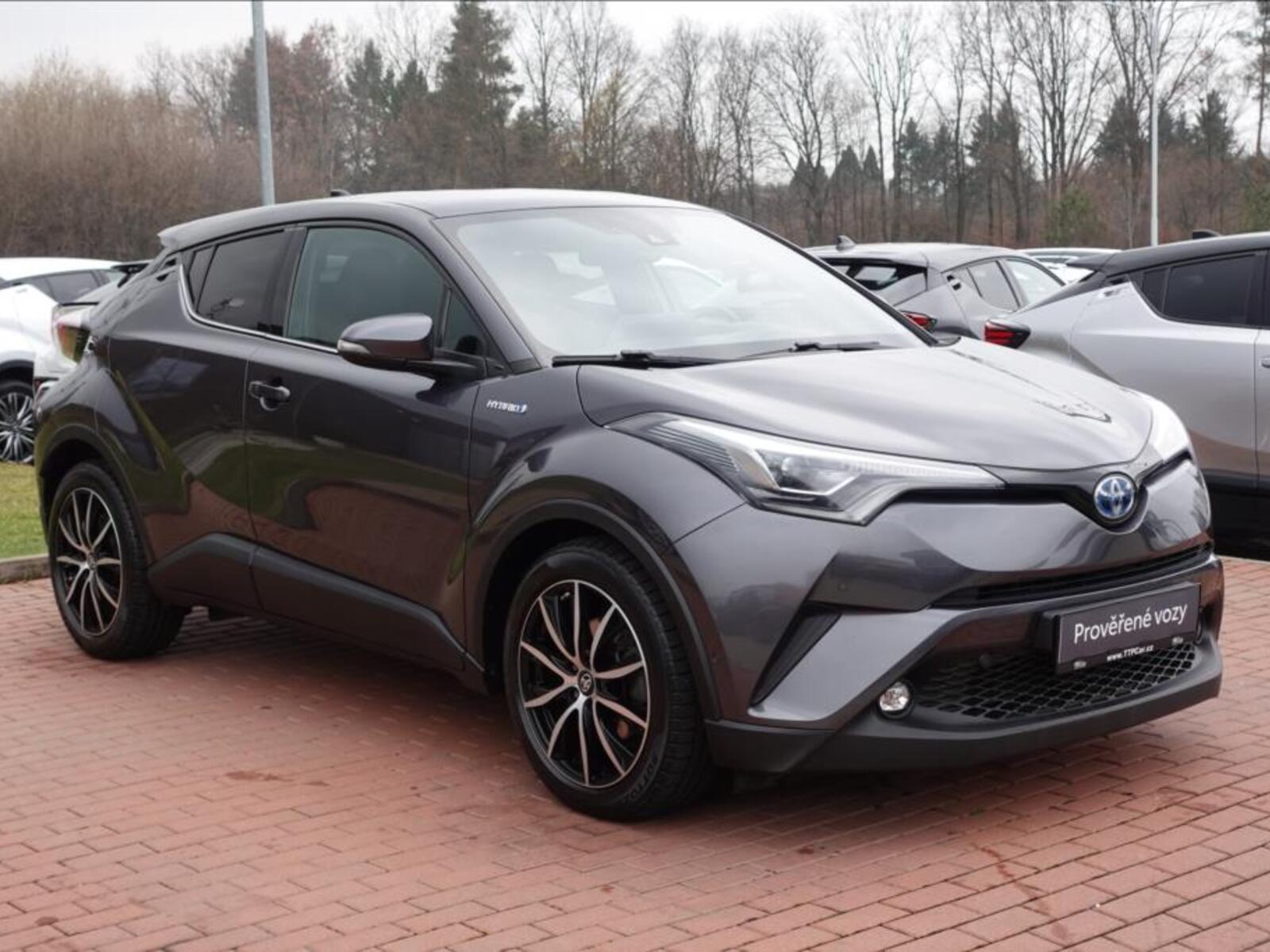 Toyota C-HR 3