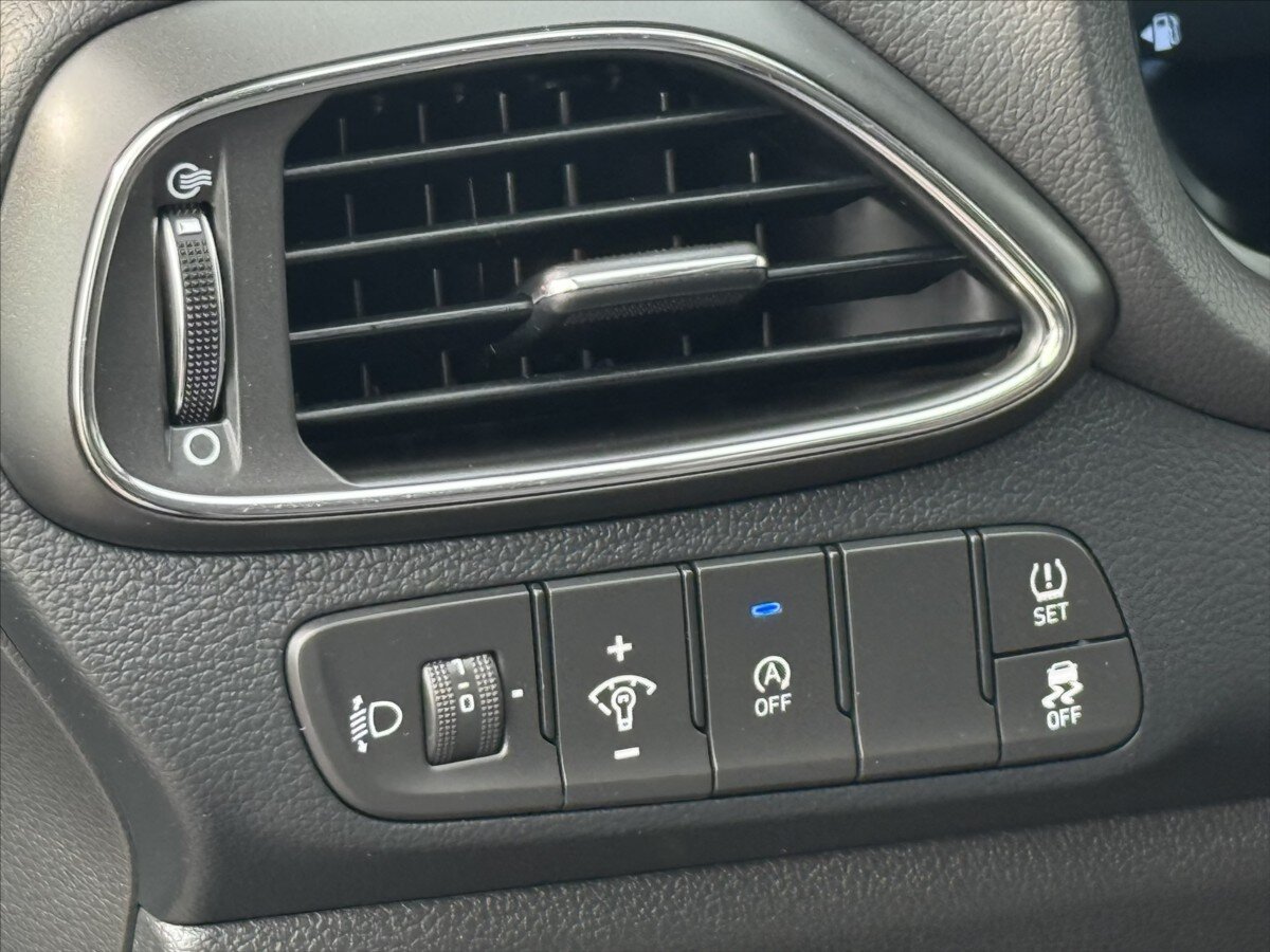 Hyundai i30 Kombi 1,5 l 103 kw