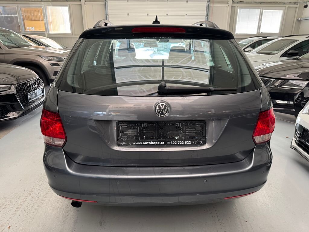 Volkswagen Golf Kombi 1,6 l 77 kw