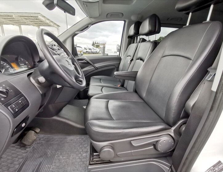 Mercedes-Benz Vito 5