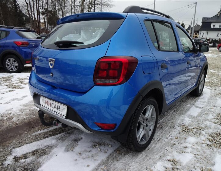 Dacia Sandero Hatchback 898,0 66 kw