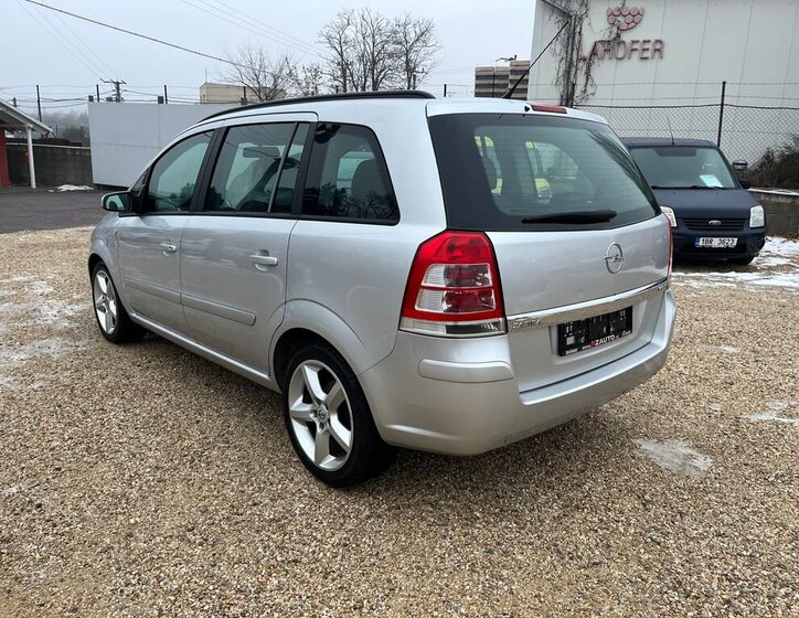 Opel Zafira MPV 1,9 l 88 kw