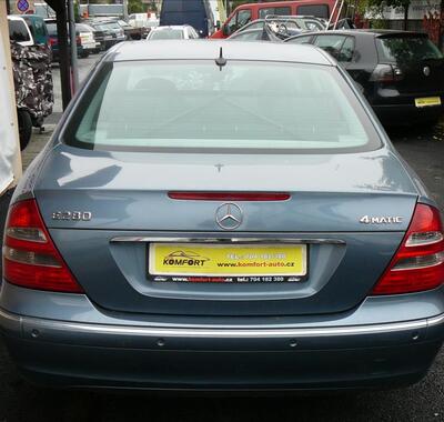 Mercedes-Benz Třídy E 4