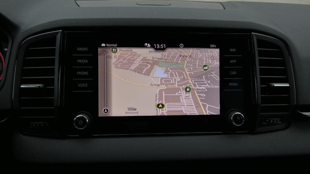 Škoda Karoq SUV 1,5 l 110 kw