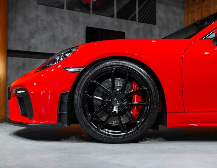 Porsche 718 Hatchback 4,0 l 309 kw