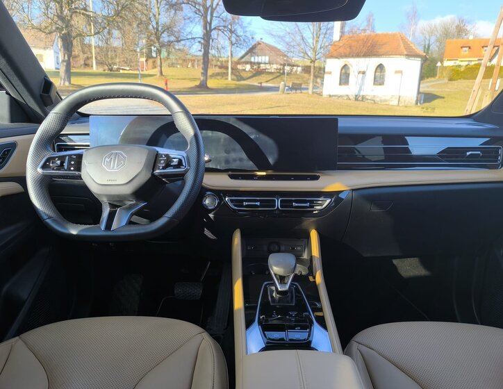 MG HS SUV 1,5 l 125 kw